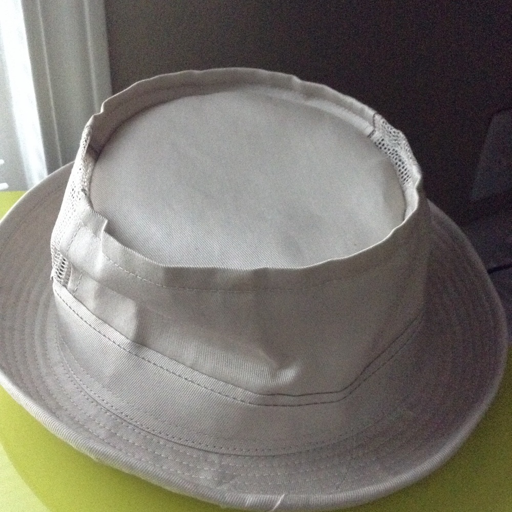 Men Hat - Picture 7 of 7